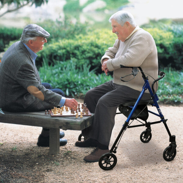 Hugo Fit 6 Rolling walker with a Seat - Image 3
