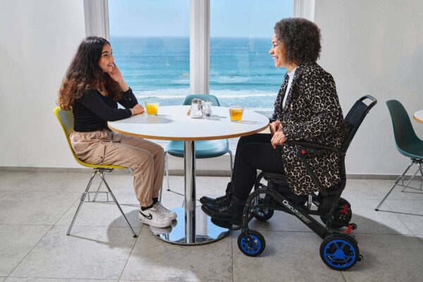 Q50 R Carbon Power Wheelchair - Image 5